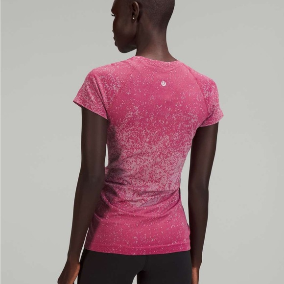 Lululemon Swiftly Tech Short Sleeve Shirt size 12 - Picture 2 of 5